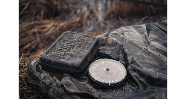 NASH - Pouzdro na váhu Subterfuge Hi Protect Scales Pouch