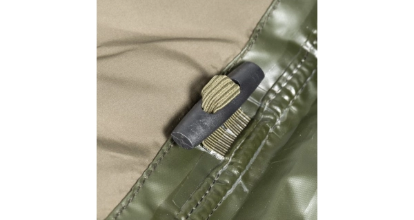 NASH - Přehoz na lehátko Indulgence Waterproof Bedchair Cover Camo Standard