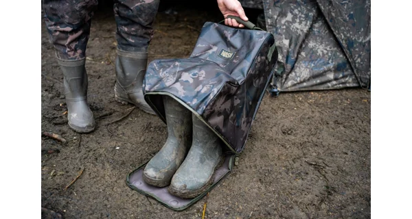 NASH - Taška Subterfuge Waterproof Wader & Boot bag