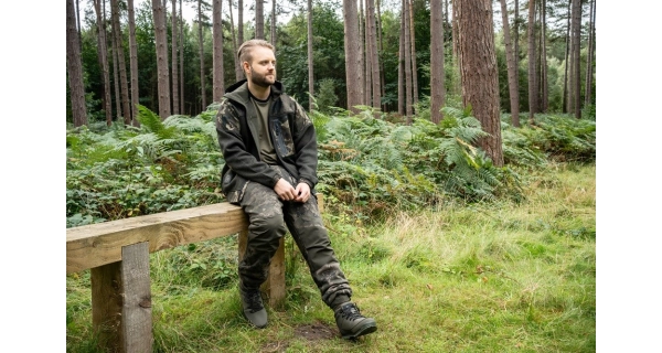 NASH - Tepláky Zero Tolerance Wind Chill Joggers Camo vel. M
