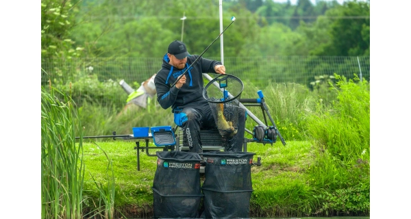 PRESTON - Dělička Superium Power Carp Pole 13 m
