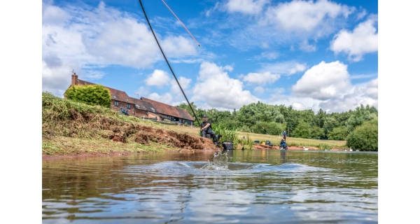 PRESTON - Dělička Superium Power Carp Pole 13 m