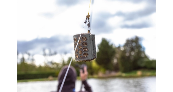 PRESTON - Krmítko Hexmesh Plastic Cage Feeder Medium 40 g