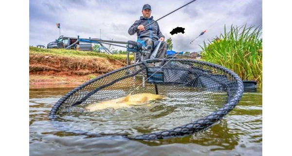 PRESTON - Podběráková hlava Carbon Match Landing Net 16'' 40 cm