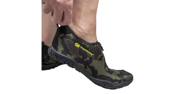 RIDGEMONKEY - Boty APEarel Dropback Aqua Shoes Camo vel. 46