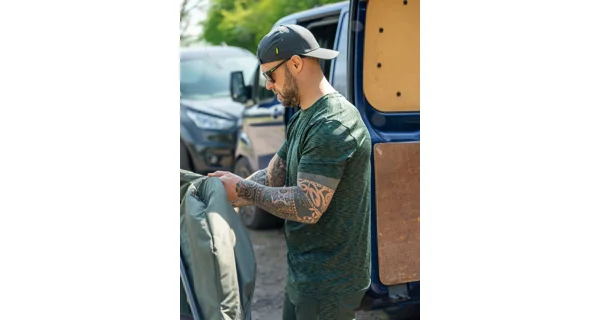 RIDGEMONKEY - Tričko APEarel CoolTech Camo Edition T-Shirt vel. S