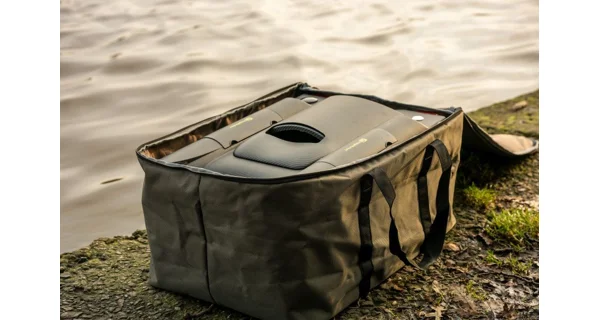 RIDGEMONKEY - Zavážecí loďka Hunter 3000 Bait Boat