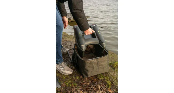 RIDGEMONKEY - Zavážecí loďka Hunter 3000 Bait Boat