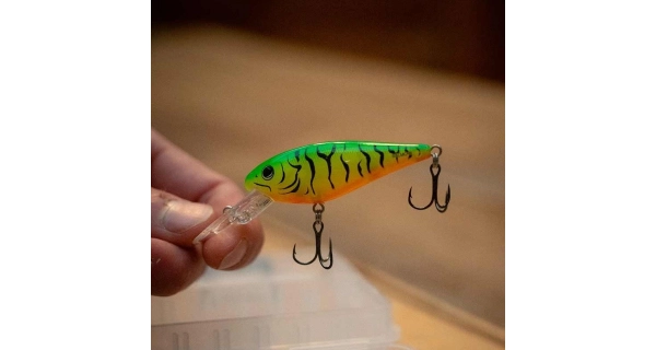 SALMO - Wobler Rattlin Executors SDR Clear 5 cm 5,5 g Green Tiger
