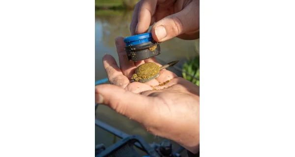 SONUBAITS - Krmítková směs Supercrush Mega Carp Method Mix 2 kg Original