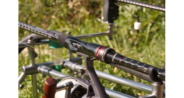 SPORTEX - Kaprový prut Revolt Carp Stalker 3 m 2,75 lb