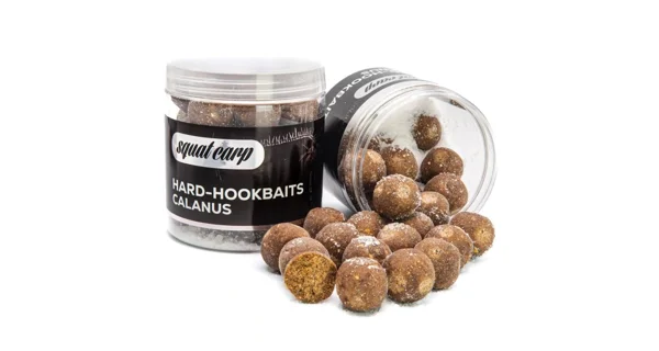 SQUAT CARP - Boilies v mořské soli Hard Hookbaits Calanus 20 mm