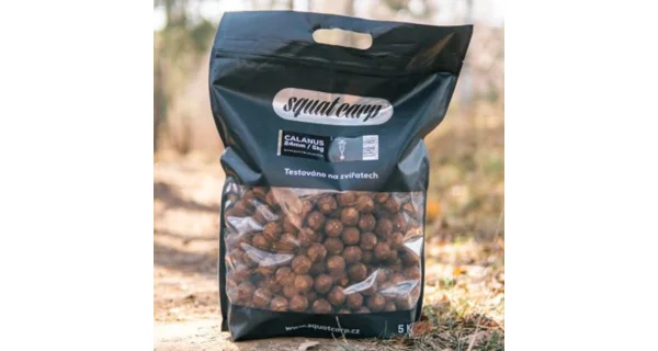 SQUAT CARP - Hotové boilies Calanus 1 kg 30 mm