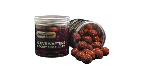 SQUAT CARP - Rozpustné neutrálně vyvážené boilies Active Wafters Bloody Mullberry 18 mm 150 g