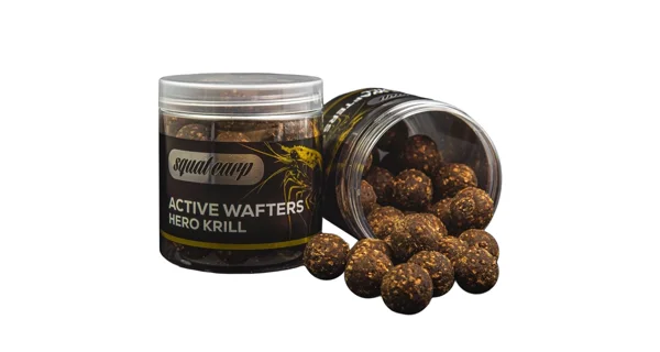 SQUAT CARP - Rozpustné neutrálně vyvážené boilies Active Wafters Hero Krill 20 mm 150 g