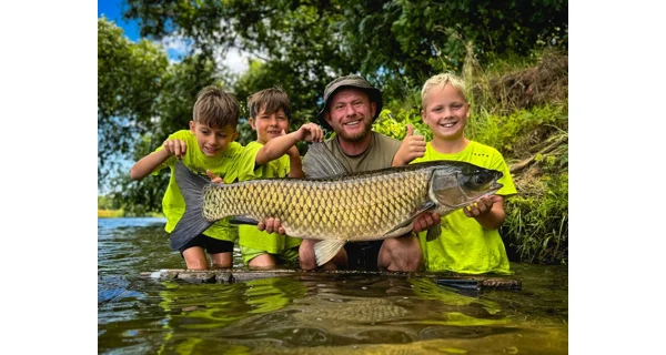 TB BAITS - Plovoucí boilie Pop-Up Amur 16 mm 50 g + NHDC