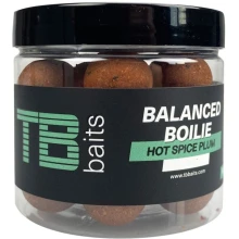 TB BAITS - Vyvážené Boilie Balanced Hot Spice Plum 100 g - 24 mm