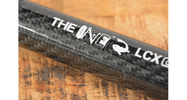 THE ONE - Vrhací tyč Carbon Throwing Stick 30 mm 100 cm