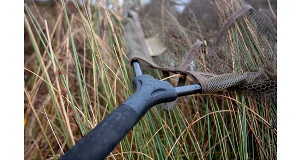 TRAKKER - Podběrák Sanctuary T8 Landing Net