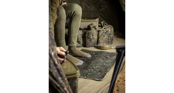 TRAKKER PRODUCTS - Oboustranná podložka do bivaku Reversible Bivvy Mat XL
