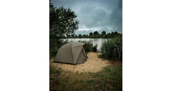 TRAKKER PRODUCTS - Přehoz s kšiltem - Tempest Brolly 100 Skull Cap Wrap